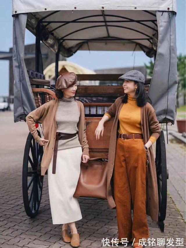 身材比例|天气渐冷怎么穿保暖又时尚?这位姐姐的毛衣穿搭,舒适温暖又优雅