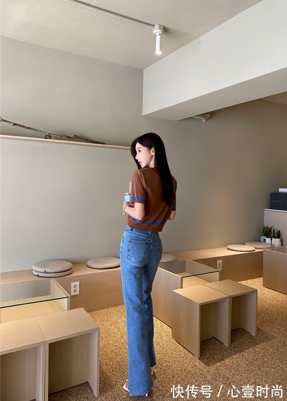 搭配|女神孙允珠高清时尚搭配:雪茄橡木暗棕低调细针织开衫