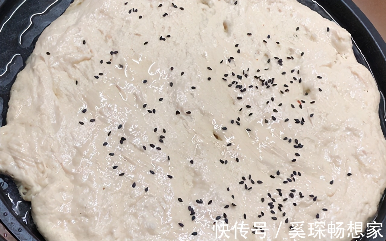元气满满|天凉多吃小米加花生，出锅酥香松软，越嚼越香，简单易做无需起早
