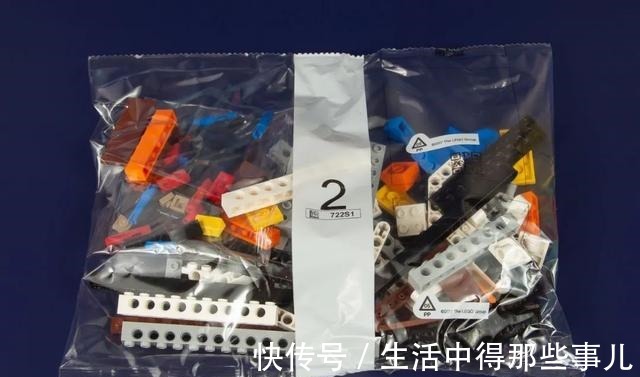 羽毛|乐高哈利波特76391霍格沃茨经典藏品开箱评测!