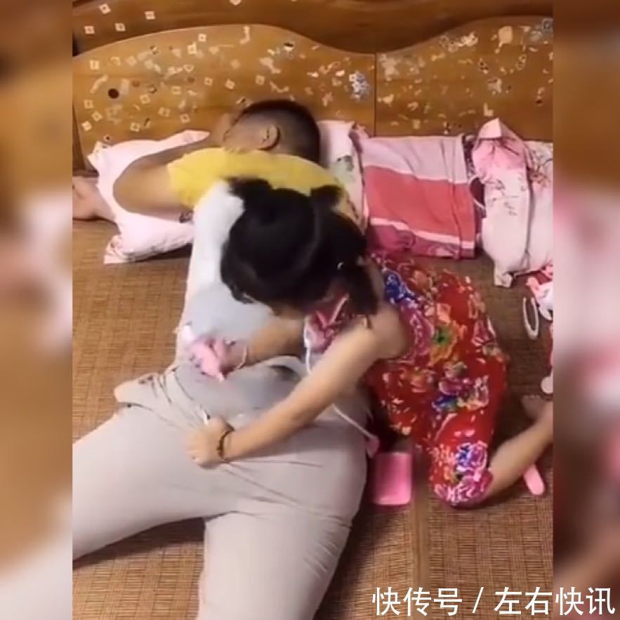 小棉袄|萌娃拿玩具针筒使出全身力气给爸爸“扎针”火了,网友手法绝了