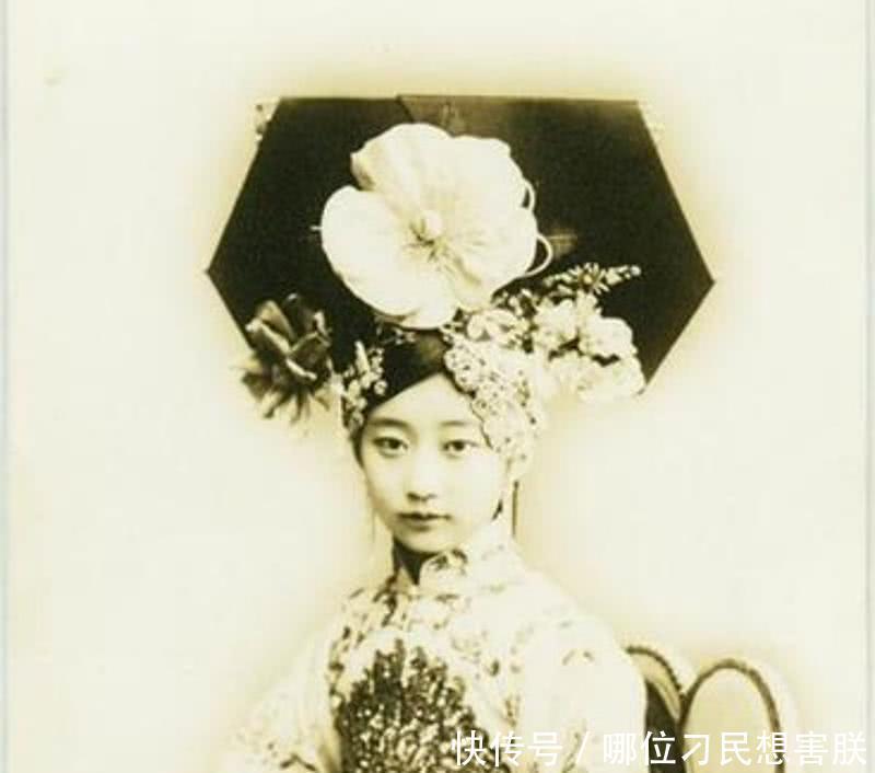 护士|晚年的溥仪为什么拒绝清朝最美格格的追求,而选择一个二婚护士