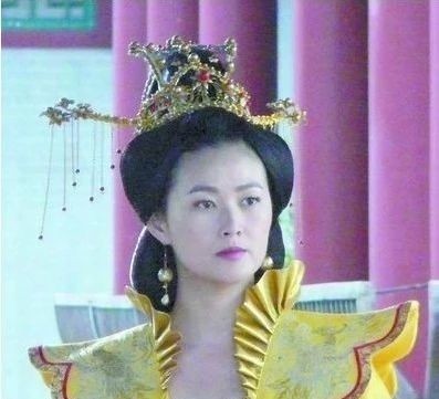 王思懿|“潘金莲”也扮演过武则天？16位武则天扮演者，你认识几位？