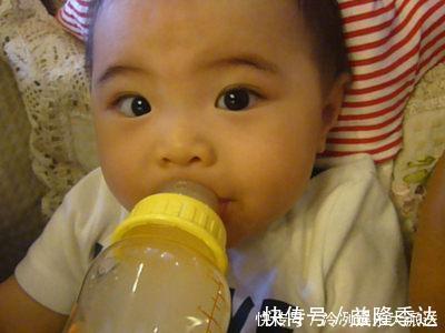 食物|劝告:3岁前,4种食物不是疼孩子,是害孩子,还有家长给娃吃
