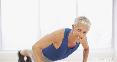 强身健体|男人长时间坚持做俯卧撑,会收获什么好处,答案让人感到意外