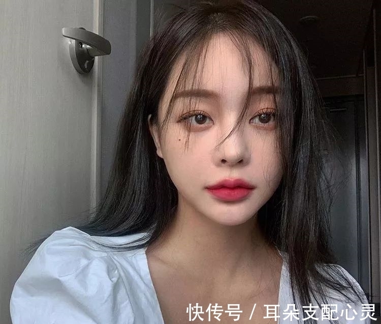 刘海 日本与韩国发型师改变刘海分线的技巧分享!中分也能速变齐刘海