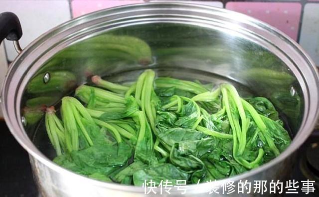 胃黏膜|经常便秘惹人烦,晚餐谨记2多吃,2不吃,缓解便秘保健康