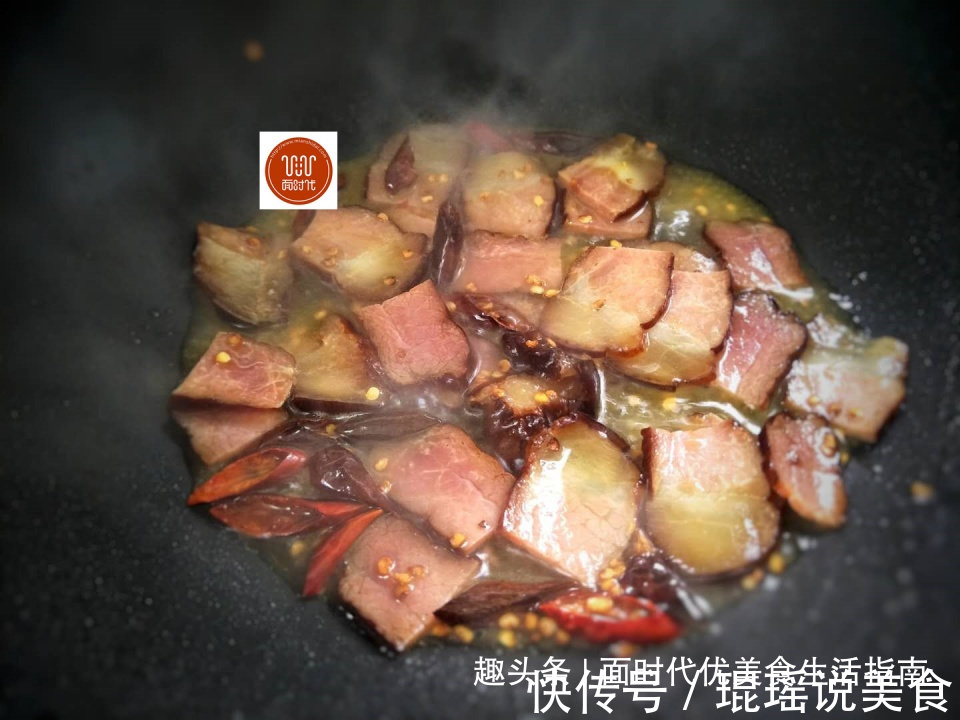 饭店最火的家常菜，10块钱不到，两三下就炒好，家人吃过都说好