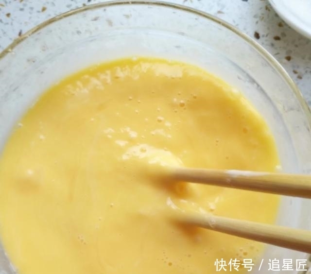 鸡蛋|鸡蛋还能做出这样的美食?邻居都来问秘方!