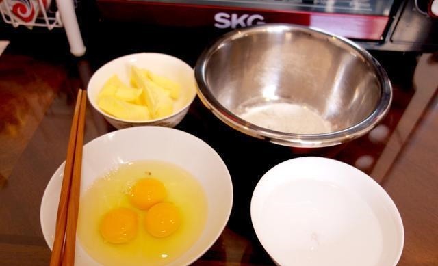 面粉别总做面条,试试做成甜点,入口即化,孩子特别喜欢吃