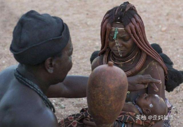 姿势|有种奇特叫“非洲妈妈”,分娩姿势像“母鸡下蛋”,全程自己搞定