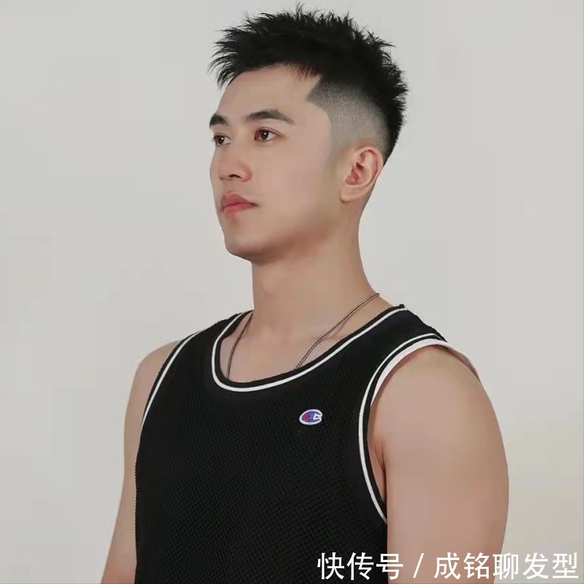 摩根 30岁的男人不知适合什么发型?试试这6种精干的短发,清爽不油腻