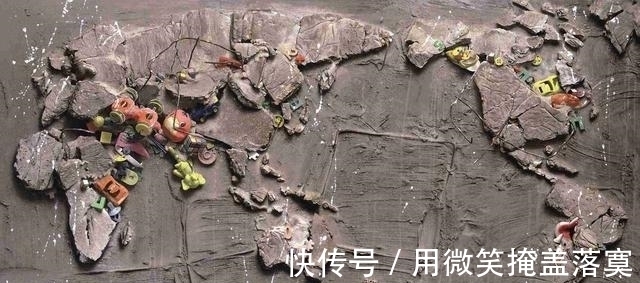 世纪风景之三@冷军画了一张世界地图卖出四千万，网友不理解，专家：放大仔细看