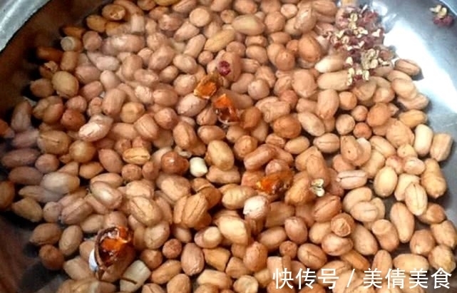花生米|水煮花生不入味的原因找到了,第一步就做错花生当然不入味