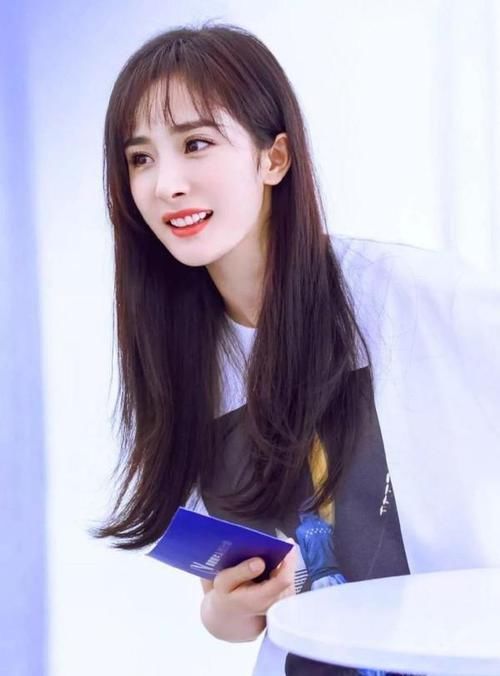 ?你适合“直发”还是“卷发”?主要看这3个部位,发量是关键!