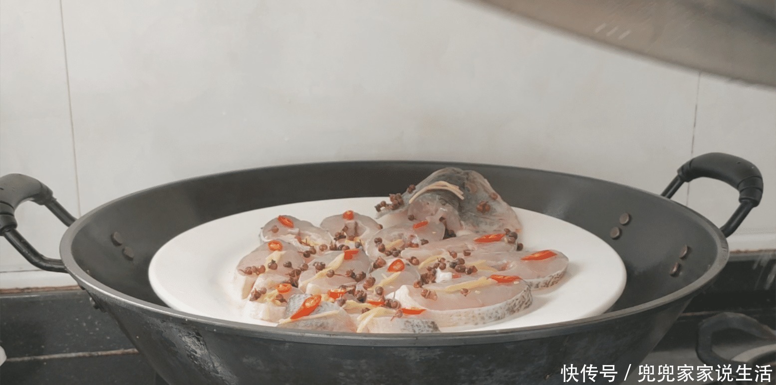 做法|鱼吃了几十年,这一个做法百吃不腻,简单易做没腥味,嫩滑又好吃