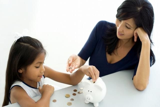 低层次父母的这种“节俭”，毁掉了孩子的格局，很多妈妈还在犯