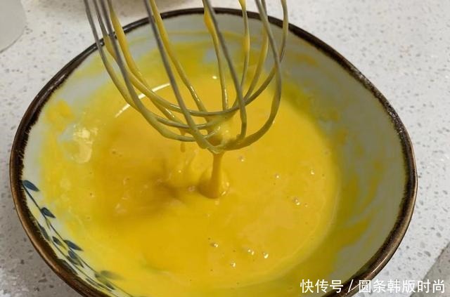 莲藕最好吃的做法,外酥里脆,做法超简单,好吃的停不下嘴!