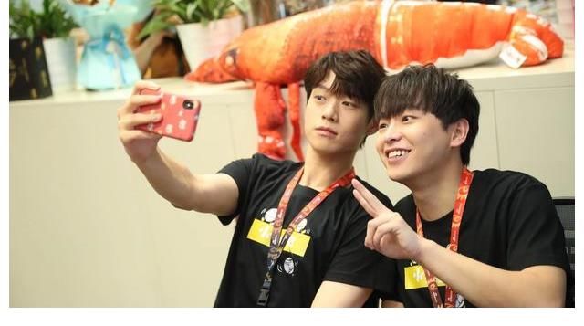 哈哈官宣：彭昱畅魏大勋陈伟霆刘昊然确认加入五哈