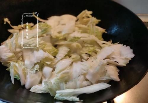  酸辣|这菜新鲜时只做配菜，泡一泡变成主角，简单一炒，酸辣脆爽特开胃