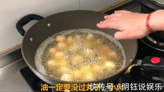 胡萝卜豆腐|豆腐最新做法,不炖不凉拌、不加一滴水,比肉香,连吃3天也不腻