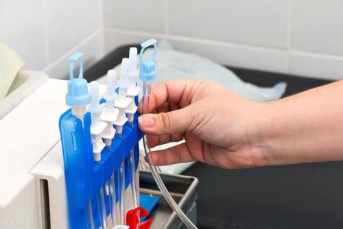 尿酸值|35岁男子,尿酸高达780,突发肾衰竭,医生:只因这个习惯害了他