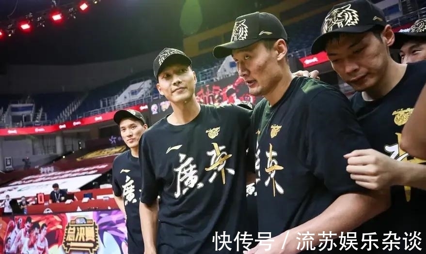 年轻球员|人傻钱多还是重视CBA功臣文化?苏伟明明不行,广东队还顶薪续约