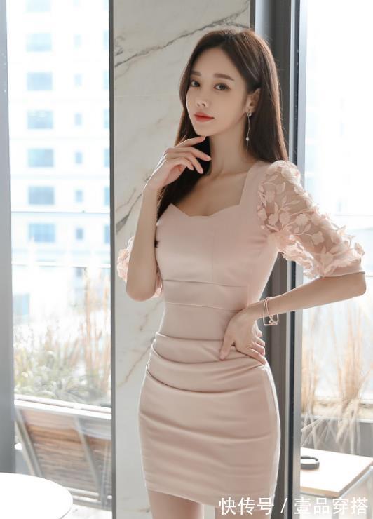 孙允珠|女神孙允珠高清时尚搭配：春蕊合欢仙露粉嫩娇嗔包臀裙