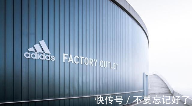 魔术贴 趣味鞋款大比拼，三款创意十足的鞋子你会pick哪一双！