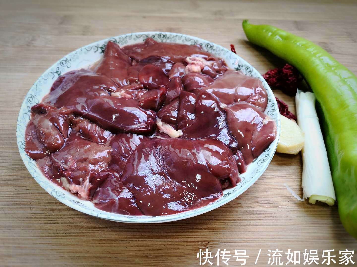 再穷也要吃这肉,比猪肉有营养,几块一斤,孩子吃补血还明目!