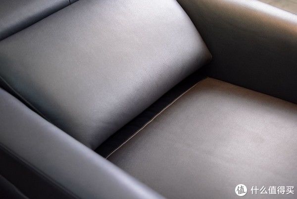 材质|超级热门的电动沙发，究竟有啥用？实测8H大师单人位电动沙发告诉你答案