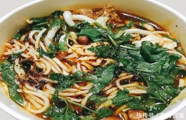 冬季来碗朝鲜面,香辣十足、满满的食欲,整个身子都暖和起来了