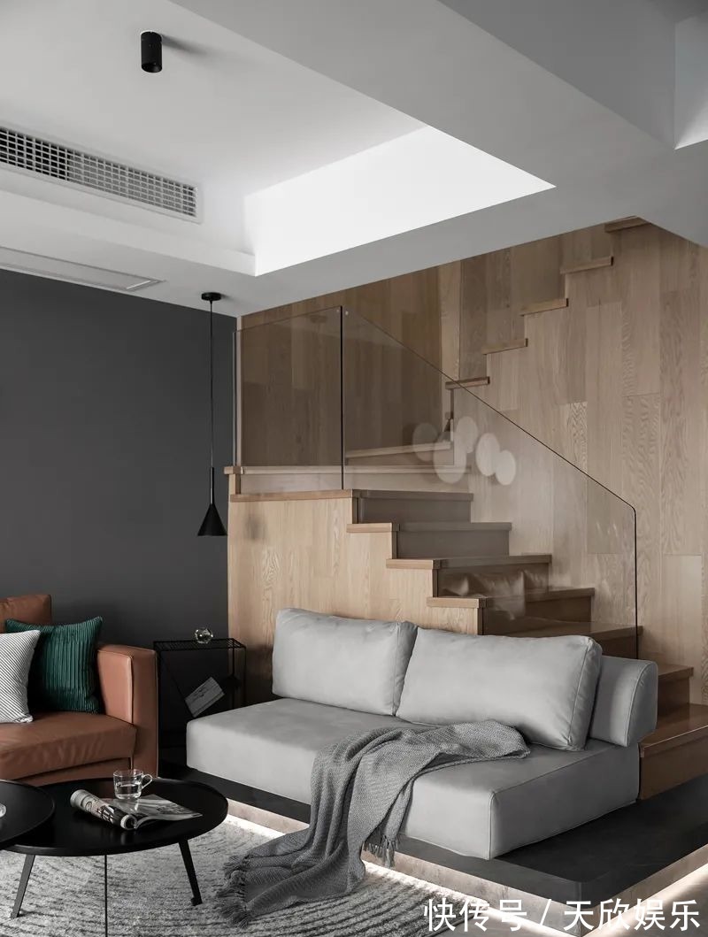 客厅|135㎡现代简约,高级时尚黑白灰,生活舒适而唯美