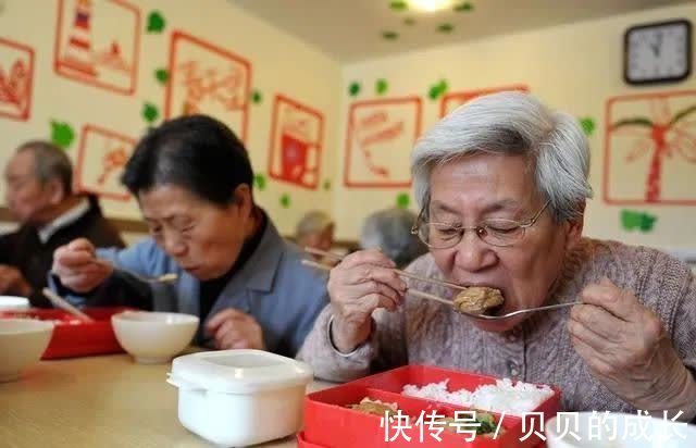 卤味|一道隔夜菜，一家三口全部中毒，医生警告：这6种“隔夜菜”千万别吃！