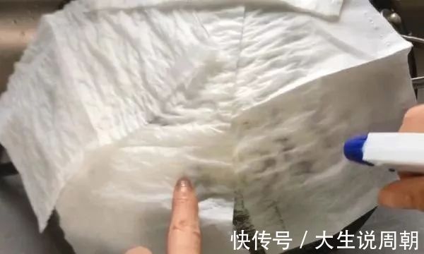 在锅底贴上一层纸巾,解决了千万家庭的烦恼,学会受用一生