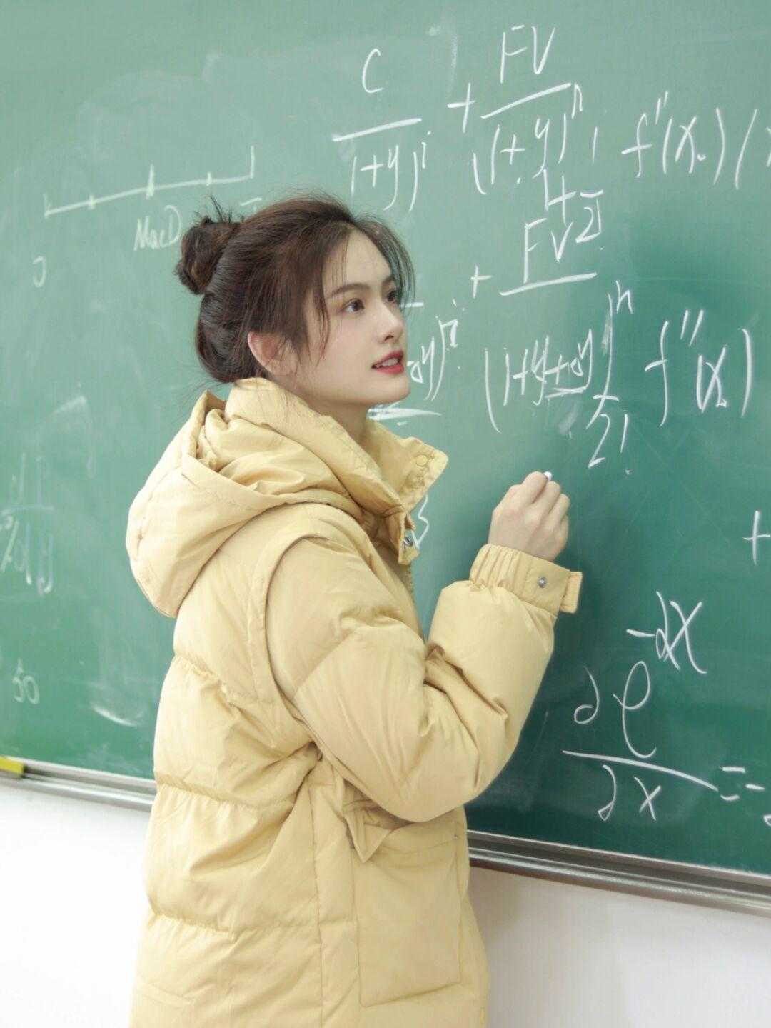 羽绒服 韩系风的羽绒服搭配,让你的气质更出众,保暖且显瘦