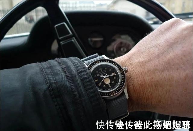 码表|C罗降薪回曼联,依然劳斯莱斯配大钻表!男人开车戴表有什么讲究