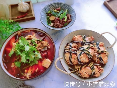 在家宴客,只做了三道菜,有人说太小气,有人合不拢嘴,你们瞧瞧