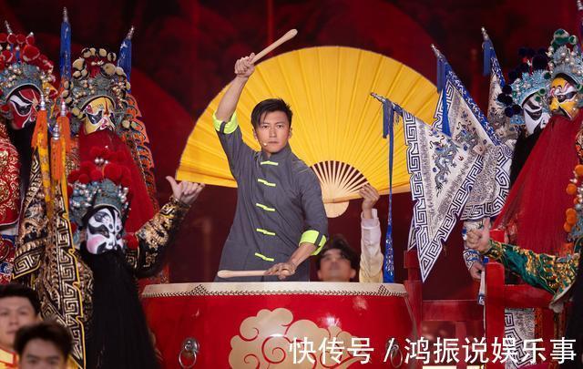 央视国庆晚会收视破3:流量退潮,谢霆锋胡歌上热搜,李雪健感人