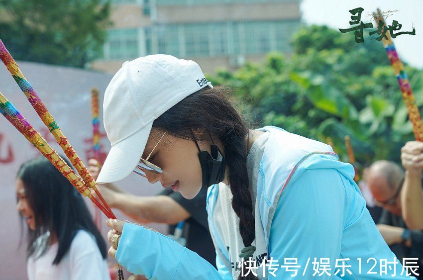 观众|电影《寻她》开机,舒淇饰演岭南乡村妇女,看到男主演快乐回来了