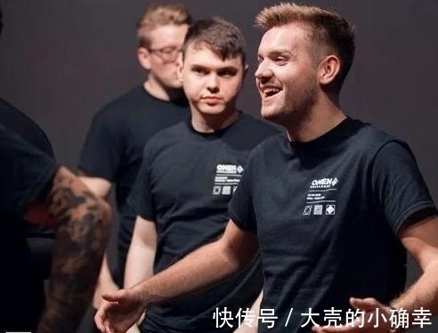 n「CSGO」小心二次元