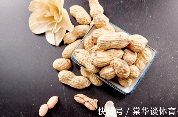 不饱和脂肪酸|血压高的人吃花生堪比吃“砒霜”?常吃花生对血压都有哪些影响?