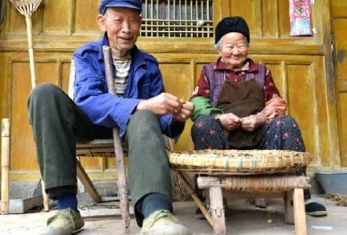 长寿|100岁老人“长寿”的秘诀,晚上从不吃3种东西,威胁健康统统走开