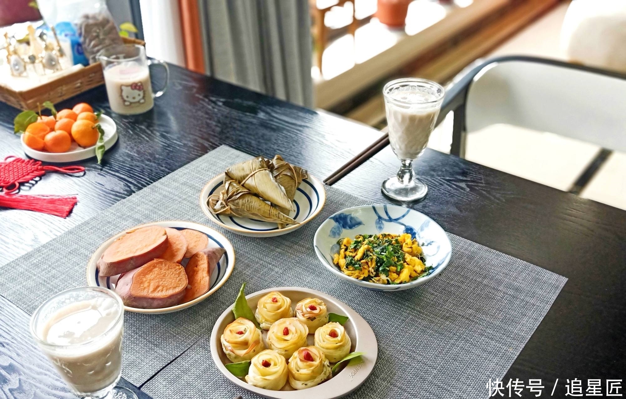 老两口的浪漫早餐，吃得舒服又省事儿，网友：有仪式感的生活