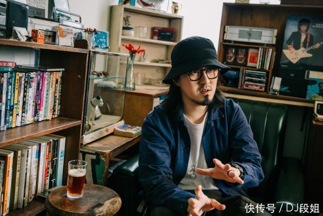 专辑 《宝藏歌手》里的宝藏音乐人,李荣浩挚友,曾在金曲奖击败周杰伦