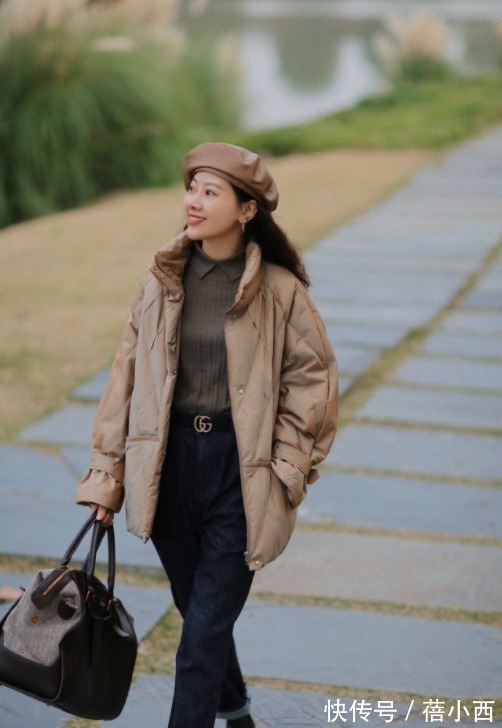 小姐姐 今年流行这4种“羽绒服”,搭配牛仔裤、半身裙时髦又洋气