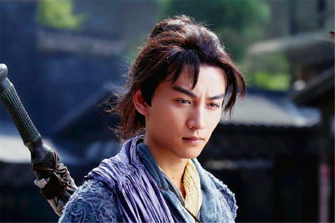 郭芙!神雕后传:郭靖首级悬挂城门之上,小龙女被睡,杨过闭关成为剑神