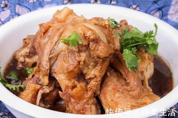 黄栀子|酱大骨在家也能做，大厨教你饭店不外传的秘方，酱香浓郁香烂入味