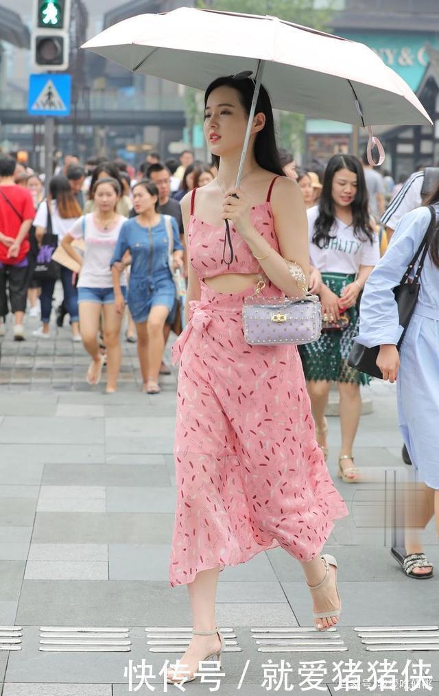 a6418|淡粉色的小裙子,搭配高跟小凉鞋,时尚又有气质