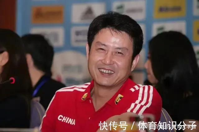 世界冠军|41年10座冠军,13任教练,只有5名金牌教头,中国女排主帅不好当
